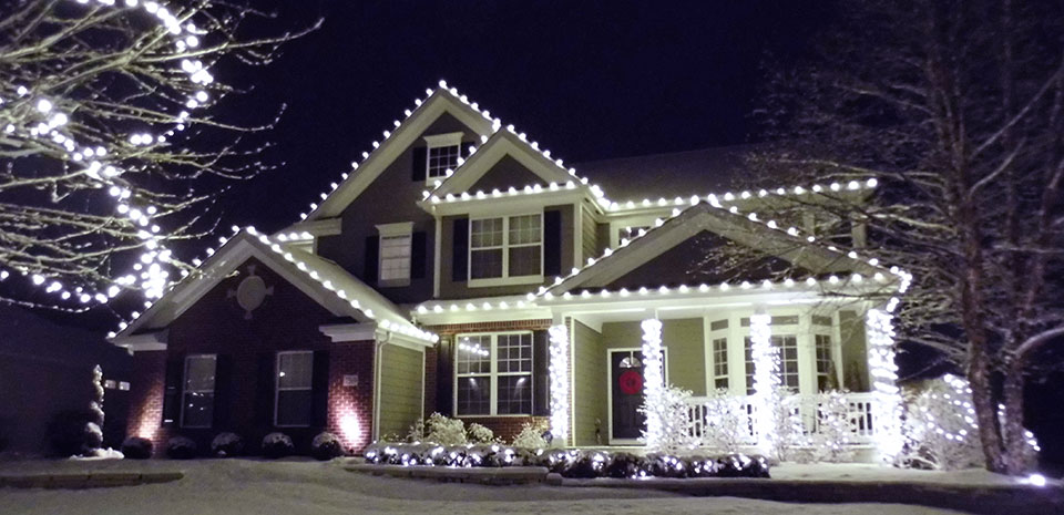 Fort Worth house with exterior holiday lighting